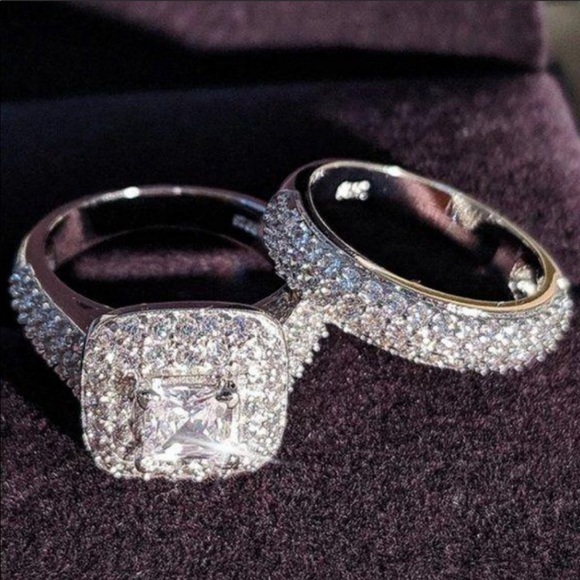 NEW💍925 Sterling Silver 2PC Diamond Halo Ring Set - Picture 3 of 10